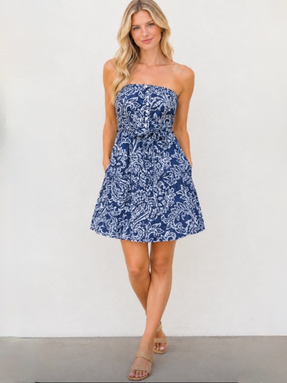 American Eagle Outfitters Strapless Dress Sz 0 Blue White Paisley Cotton Pockets